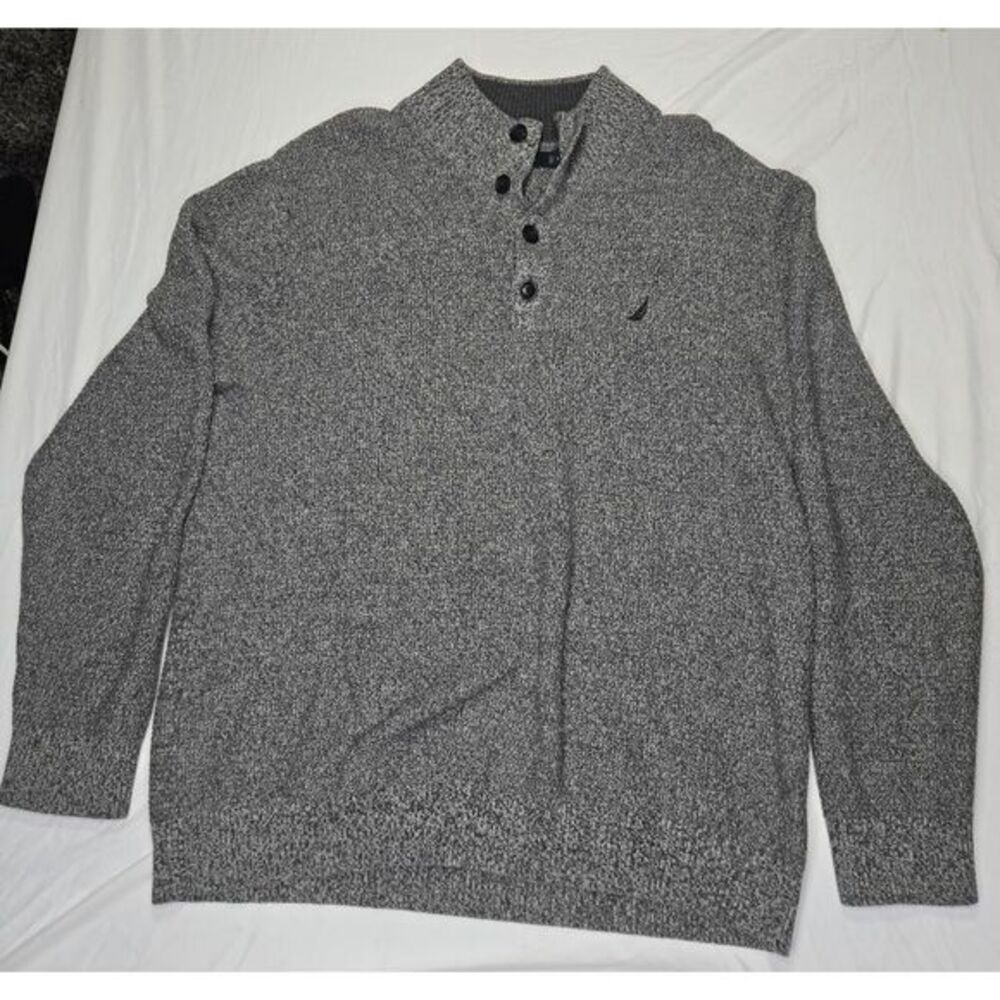 Nautica Gray Crewneck Sweater Classic Knit Design
